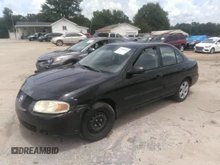 2005 Nissan Sentra S z VIN 3N1CB51D15L534515, wystawiony jako IAAI lot #42501536 z przebiegiem 374 957 mil mil oraz . Historia ofert i sprzedaży dostępna na DreamBid. Obrazek 2.