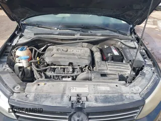 2014 Volkswagen Jetta Sedan SE w/Connectivity with VIN 3VWD07AJ5EM382349, listed as a IAAI auction lot 41533366 with 165,466 mi miles. Bid and sale history available at carsss.com. Image 10.