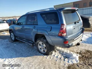 2004 Toyota 4Runner Limited with VIN JTEBT17R940028505, listed as a Copart auction lot 45222915 with 253,327 mi miles and Salvage Title. Bid and sale history available at carsss.com. Image 2.