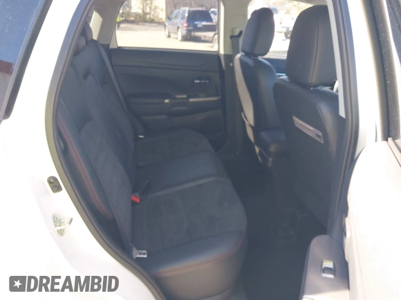 2018 Mitsubishi Outlander Sport SE 2.4 with VIN JA4AR3AW3JZ012259, listed as a IAAI auction lot 41667577 with 66,995 mi miles. Bid and sale history available at carsss.com. Image 8.