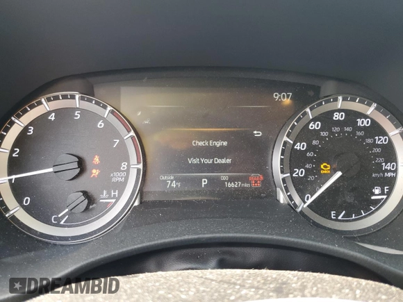 2024 Toyota Highlander LE z VIN 5TDKDRAH9RS548529, wystawiony jako Copart lot #53493205 z przebiegiem 16 627 mil mil oraz Szkoda całkowita • Salvage title. Historia ofert i sprzedaży dostępna na DreamBid. Obrazek 9.