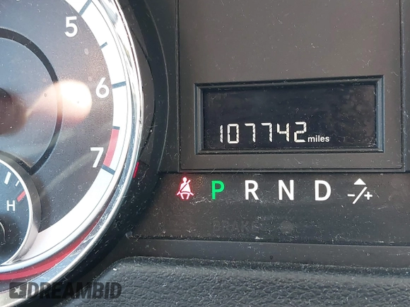2016 Dodge Grand Caravan SE with VIN 2C4RDGBG9GR401187, listed as a IAAI auction lot 42133432 with 107,742 mi miles and . Bid and sale history available at DreamBid. Image 7.
