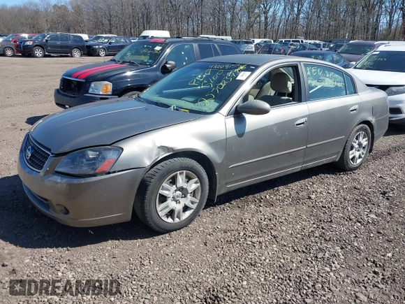 2006 Nissan Altima 2.5 S with VIN 1N4AL11D66N422455, listed as a IAAI auction lot 42008153 with 999,999 mi miles. Bid and sale history available at carsss.com. Image 2.
