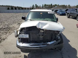 2001 Chevrolet Blazer LS z VIN 1GNDT13W71K230422, wystawiony jako Copart lot #54924005 z przebiegiem 171 035 mil mil oraz Szkoda całkowita • Salvage title. Historia ofert i sprzedaży dostępna na DreamBid. Obrazek 5.