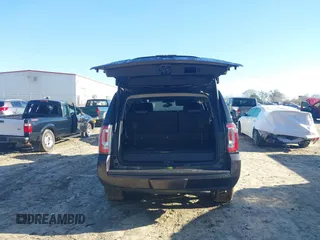 2017 GMC Yukon SLE with VIN 1GKS1AKC6HR343149, listed as a IAAI auction lot 41475728 with 102,508 mi miles. Bid and sale history available at carsss.com. Image 17.