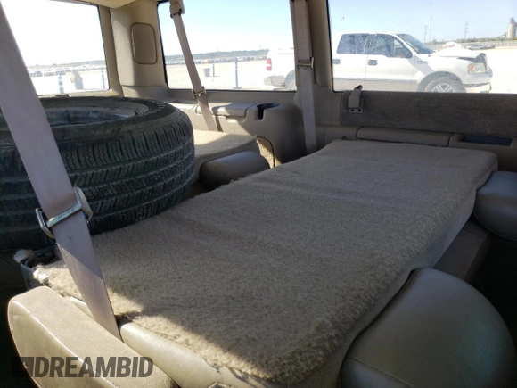 2002 Chevrolet Astro with VIN 1GNDM19X82B144695, listed as a Copart auction lot 81132434 with 155,103 mi miles and Salvage Title. Bid and sale history available at carsss.com. Image 11.