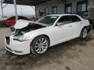 2015 Chrysler 300 300C with VIN 2C3CCAEG6FH756389, listed as a Copart auction lot 47311255 with 130,413 mi miles and Salvage Title. Bid and sale history available at carsss.com. Image 1.