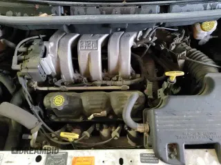 2000 Dodge Caravan with VIN 2B4GP25G4YR791420, listed as a Copart auction lot 83426754 with 141,635 mi miles and Salvage title. Bid and sale history available at DreamBid. Image 15.