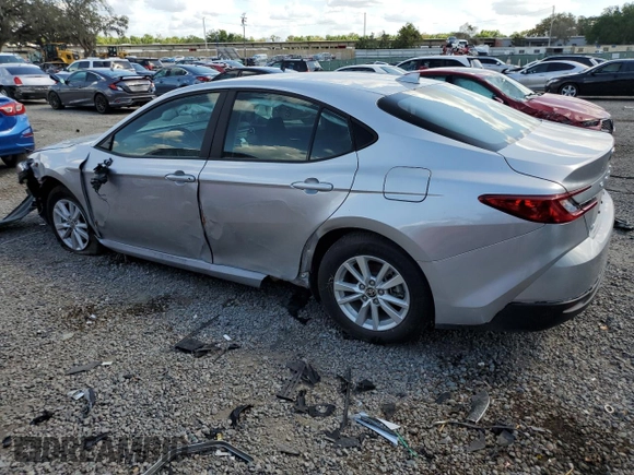 2025 Toyota Camry LE with VIN 4T1DAACK3SU555159, listed as a Copart auction lot 52359685 with 6,554 mi miles and Non Repairable. Bid and sale history available at DreamBid. Image 2.