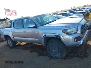 2016 Toyota Tacoma SR5 with VIN 5TFAX5GN7GX068344, listed as a IAAI auction lot 41337672 with 51,914 mi miles. Bid and sale history available at carsss.com. Image 13.