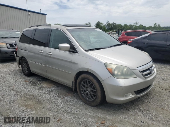 2006 Honda Odyssey Touring z VIN 5FNRL38886B000011, wystawiony jako Copart lot #57399225 z przebiegiem 256 217 mil mil oraz Szkoda całkowita • Salvage title. Historia ofert i sprzedaży dostępna na DreamBid. Obrazek 4.