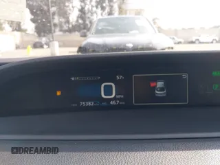 2019 Toyota Prius L Eco z VIN JTDKARFU2K3075756, wystawiony jako IAAI lot #41459946 z przebiegiem 75 382 mil mil oraz . Historia ofert i sprzedaży dostępna na DreamBid. Obrazek 7.