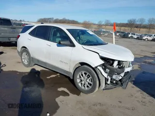 2024 Chevrolet Equinox LS z VIN 3GNAXSEG8RL169787, wystawiony jako IAAI lot #41695022 z przebiegiem 25 142 mil mil oraz . Historia ofert i sprzedaży dostępna na DreamBid. Obrazek 1.