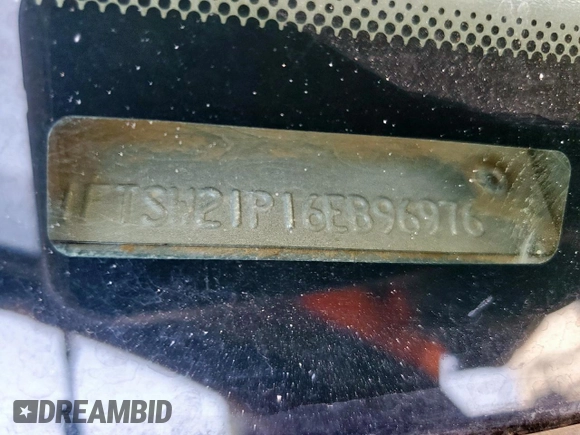 2006 Ford F-250 XL z VIN 1FTSW21P16EB96976, wystawiony jako Copart lot #60084075 z przebiegiem 140 092 mil mil oraz Szkoda całkowita • Salvage title. Historia ofert i sprzedaży dostępna na DreamBid. Obrazek 12.