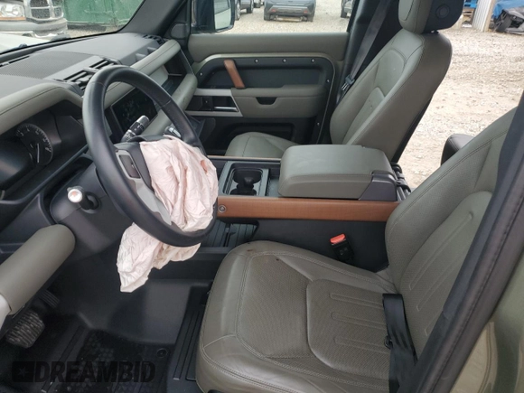 2020 Land Rover Defender z VIN SALEK7EX0L2015467, wystawiony jako Copart lot #84467294 z przebiegiem 10 132 mil mil oraz Szkoda całkowita • Salvage title. Historia ofert i sprzedaży dostępna na DreamBid. Obrazek 7.