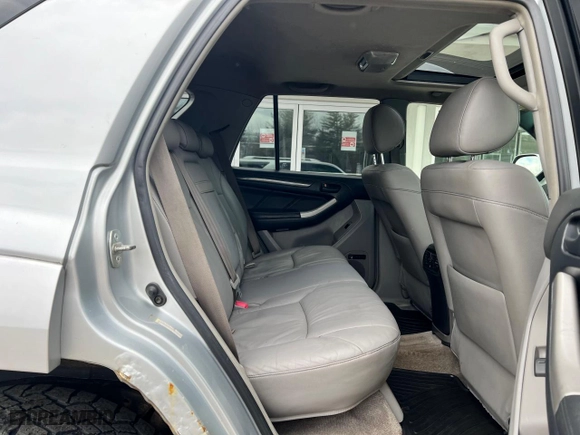 2004 Toyota 4Runner Limited with VIN JTEBU17R740041962, listed as a Copart auction lot 53695925 with 256,649 mi miles and Clean Title. Bid and sale history available at carsss.com. Image 6.