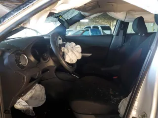 2019 Nissan Kicks SR with VIN 3N1CP5CU5KL568614, listed as a Copart auction lot 48432185 with 81,776 mi miles and Salvage Title. Bid and sale history available at carsss.com. Image 7.