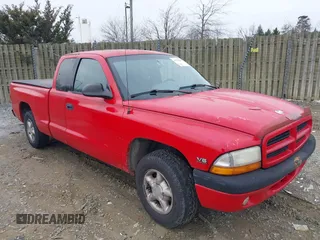 1998 Dodge Dakota SLT with VIN 1B7GL22X2WS612953, listed as a IAAI auction lot 41733213 with 176,172 mi miles. Bid and sale history available at carsss.com. Image 1.
