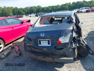 2013 Honda Accord LX z VIN 1HGCR2F35DA021542, wystawiony jako IAAI lot #42274123 z przebiegiem Nie podano mil oraz . Historia ofert i sprzedaży dostępna na DreamBid. Obrazek 18.