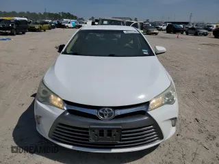 2016 Toyota Camry XLE with VIN 4T1BF1FK6GU568063, listed as a Copart auction lot 48725745 with 127,163 mi miles and Salvage Title. Bid and sale history available at carsss.com. Image 5.