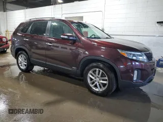 2015 Kia Sorento LX with VIN 5XYKTDA66FG616587, listed as a Copart auction lot 50410775 with 181,900 mi miles and Clean Title. Bid and sale history available at DreamBid. Image 4.