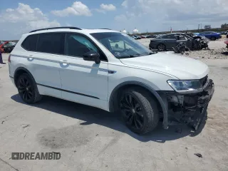 2021 Volkswagen Tiguan SE z VIN 3VV3B7AX0MM137813, wystawiony jako Copart lot #59797985 z przebiegiem 48 958 mil mil oraz Szkoda całkowita • Salvage title. Historia ofert i sprzedaży dostępna na DreamBid. Obrazek 4.