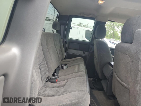 2005 Chevrolet Silverado 1500 Z71 z VIN 1GCEK19B45E330485, wystawiony jako Copart lot #59573585 z przebiegiem 163 119 mil mil oraz Szkoda całkowita • Salvage title. Historia ofert i sprzedaży dostępna na DreamBid. Obrazek 10.