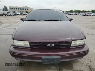 1996 Chevrolet Caprice 1SA Special Value with VIN 1G1BL52P7TR169402, listed as a Copart auction lot 58929695 with 152,433 mi miles and Clean title. Bid and sale history available at DreamBid. Image 5.
