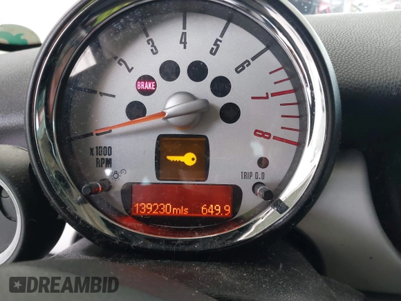 2012 MINI Hardtop with VIN WMWSU3C59CT541943, listed as a IAAI auction lot 42107901 with 139,230 mi miles and . Bid and sale history available at DreamBid. Image 7.