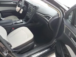 2020 Ford Fusion SE with VIN 3FA6P0HD8LR197796, listed as a IAAI auction lot 42474009 with 74,673 mi miles and . Bid and sale history available at DreamBid. Image 5.