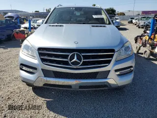 2015 Mercedes-Benz M 350 z VIN 4JGDA5JB3FA595176, wystawiony jako Copart lot #57835265 z przebiegiem 56 366 mil mil oraz Szkoda całkowita • Salvage title. Historia ofert i sprzedaży dostępna na DreamBid. Obrazek 5.
