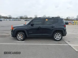 2018 Jeep Renegade Latitude with VIN ZACCJBBB9JPH82945, listed as a IAAI auction lot 41962985 with 61,371 mi miles and . Bid and sale history available at DreamBid. Image 14.