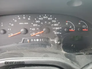 2006 Ford Econoline Passenger XL z VIN 1FBNE31L86DA52967, wystawiony jako Copart lot #57405515 z przebiegiem 121 515 mil mil oraz Szkody całkowita. Historia ofert i sprzedaży dostępna na DreamBid. Obrazek 9.