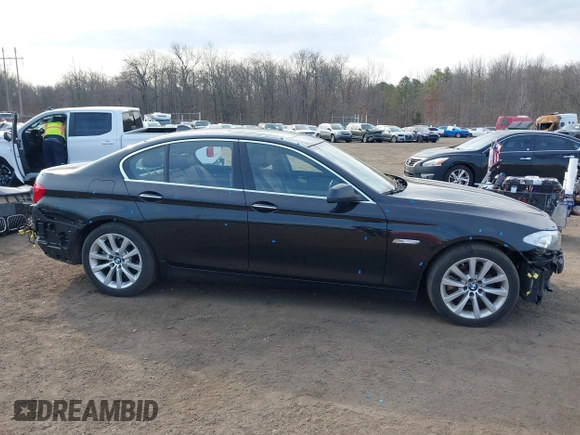 2013 BMW 5 Series 528i xDrive with VIN WBAXH5C54DD107785, listed as a IAAI auction lot 41781348 with 80,086 mi miles. Bid and sale history available at carsss.com. Image 14.