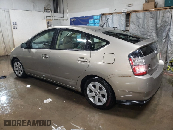 2004 Toyota Prius with VIN JTDKB20U640009390, listed as a Copart auction lot 88704105 with 203,798 mi miles and Salvage Title. Bid and sale history available at carsss.com. Image 2.