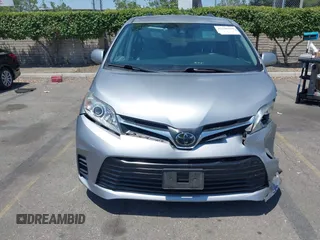 2018 Toyota Sienna LE Auto Access Seat с VIN 5TDKZ3DCXJS937151, выставлен на аукционе IAAI как лот 42396520 с пробегом 66 947 миль миль и . История ставок и продаж доступна на DreamBid. Изображение 12.