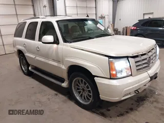 2006 Cadillac Escalade z VIN 1GYEK63N56R110261, wystawiony jako IAAI lot #42172915 z przebiegiem 244 320 mil mil oraz . Historia ofert i sprzedaży dostępna na DreamBid. Obrazek 1.