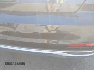 2024 Audi A6 Premium z VIN WAUD3BF23RN039157, wystawiony jako IAAI lot #42027973 z przebiegiem 11 331 mil mil oraz . Historia ofert i sprzedaży dostępna na DreamBid. Obrazek 17.