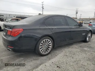 2009 BMW 7 Series 750i с VIN WBAKA83559CY33118, выставлен на аукционе Copart как лот 76340864 с пробегом 99 857 миль миль и Списание • Salvage title. История ставок и продаж доступна на DreamBid. Изображение 3.