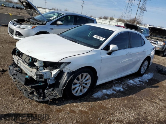 2020 Toyota Camry LE with VIN 4T1C11AK2LU952832, listed as a Copart auction lot 49873975 with 61,376 mi miles and Salvage Title. Bid and sale history available at carsss.com. Image 1.