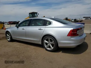 2018 Volvo S90 Momentum с VIN LVY102AK4JP049722, выставлен на аукционе Copart как лот 53639135 с пробегом 82 415 миль миль и Списание • Salvage title. История ставок и продаж доступна на DreamBid. Изображение 2.