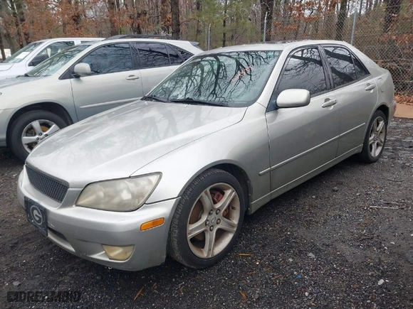 2001 Lexus IS 300 with VIN JTHBD182510014579, listed as a IAAI auction lot 41736860 with 1 mi miles. Bid and sale history available at carsss.com. Image 2.