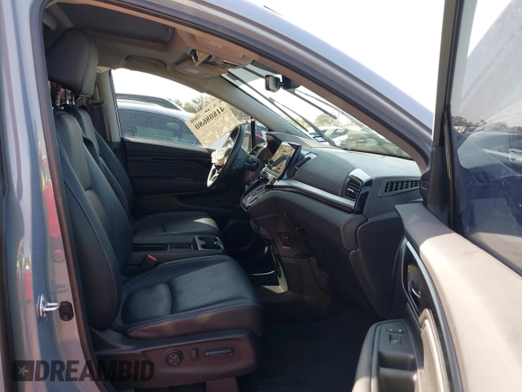 2024 Honda Odyssey Touring with VIN 5FNRL6H82RB027601, listed as a IAAI auction lot 41808680 with 25,911 mi miles and . Bid and sale history available at DreamBid. Image 5.