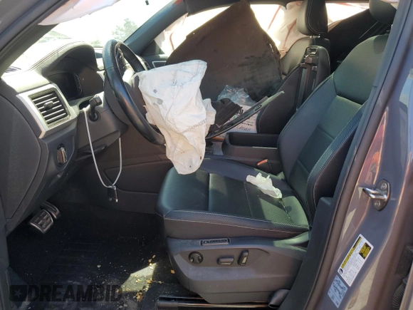 2021 Volkswagen Atlas SEL z VIN 1V2SE2CA9MC201392, wystawiony jako Copart lot #66317304 z przebiegiem Nie podano mil oraz Szkoda całkowita • Salvage title. Historia ofert i sprzedaży dostępna na DreamBid. Obrazek 7.