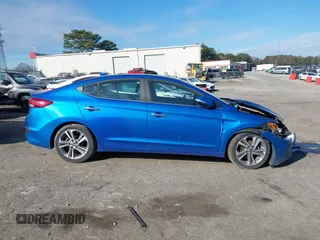 2017 Hyundai Elantra Value Edition z VIN KMHD84LF9HU283211, wystawiony jako IAAI lot #41645371 z przebiegiem 75 263 mil mil oraz . Historia ofert i sprzedaży dostępna na DreamBid. Obrazek 13.