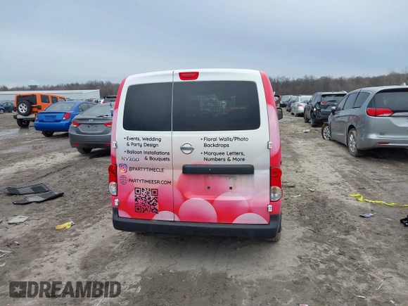 2017 Nissan NV200 S z VIN 3N6CM0KN8HK710792, wystawiony jako IAAI lot #41508625 z przebiegiem 97 277 mil mil oraz . Historia ofert i sprzedaży dostępna na DreamBid. Obrazek 17.