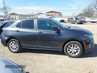 2022 Chevrolet Equinox LT z VIN 3GNAXKEV6NS212912, wystawiony jako IAAI lot #41661467 z przebiegiem 31 242 mil mil oraz . Historia ofert i sprzedaży dostępna na DreamBid. Obrazek 13.