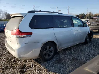 2013 Toyota Sienna LE AAS with VIN 5TDKK3DC7DS397847, listed as a Copart auction lot 42641525 with 200,866 mi miles and Salvage title. Bid and sale history available at DreamBid. Image 3.