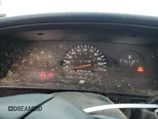 1990 Toyota Pickup DX с VIN JT4RN81P1L5069533, выставлен на аукционе Copart как лот 78433024 с пробегом 277 999 миль миль и Списание • Salvage title. История ставок и продаж доступна на DreamBid. Изображение 9.