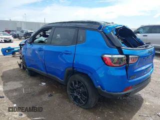 2023 Jeep Compass Latitude with VIN 3C4NJDBNXPT509707, listed as a IAAI auction lot 42368550 with 27,104 mi miles and . Bid and sale history available at DreamBid. Image 3.